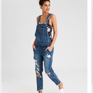 American eagle Tomgirl Overall